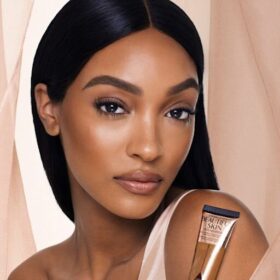 IL PREMIATO TRIO PER L’INCARNATO DI CHARLOTTE: Set Skincare e Trucco