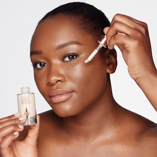 KIT PER LA CURA DELLA PELLE CON DUO DI Sieri MAGICI E MAGIC WATER CREAM DI CHARLOTTE