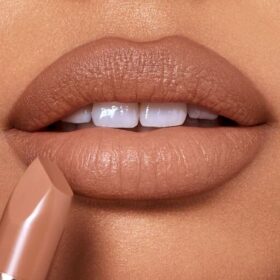 LA MATTE REVOLUTION DEI SUPER NUDES – COVER STAR