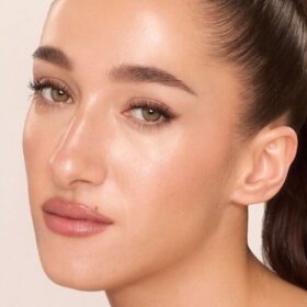 UNREAL SKIN SHEER GLOW TINT FONDOTINTA IDRATANTE IN STICK 4 FAIR