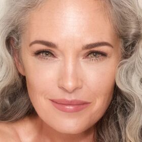UNREAL SKIN SHEER GLOW TINT STECCO FONDOTINTA IDRATANTE 2 FAIR