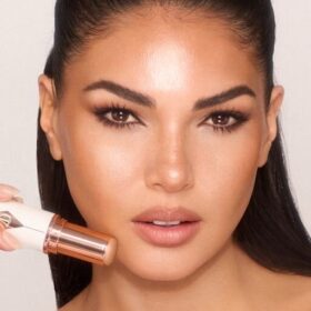 UNREAL SKIN SHEER GLOW TINT STECCO FONDOTINTA IDRATANTE 7.5 MEDIUM